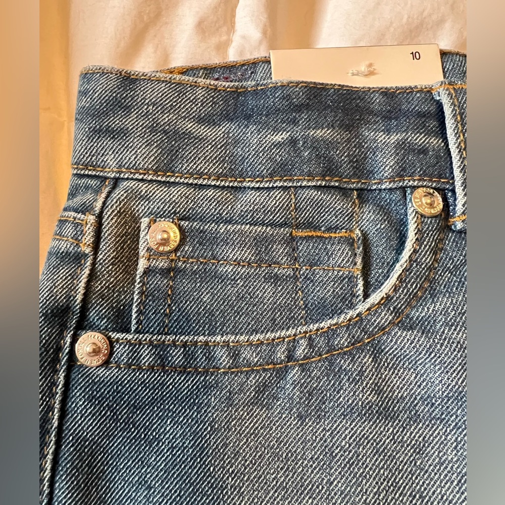 7 For All Mankind Girls Frayed hem Stretch Denim Short NWT - Picture 3 of 8